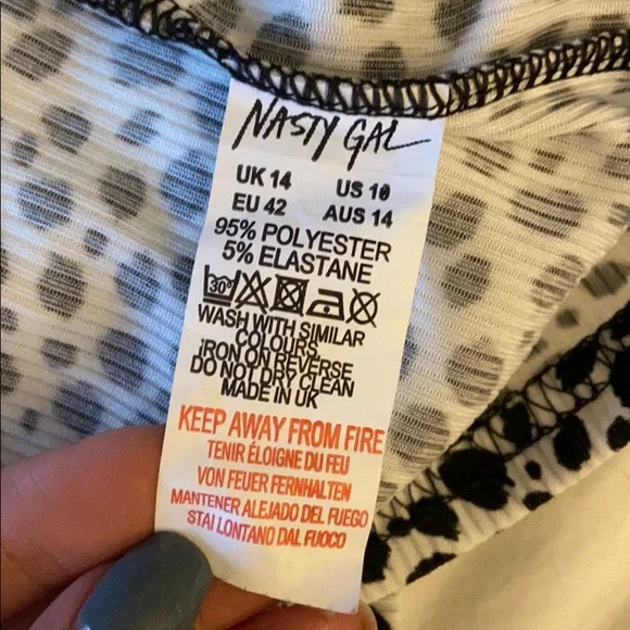 NASTY GAL TANK TOP - Picture 6 of 8